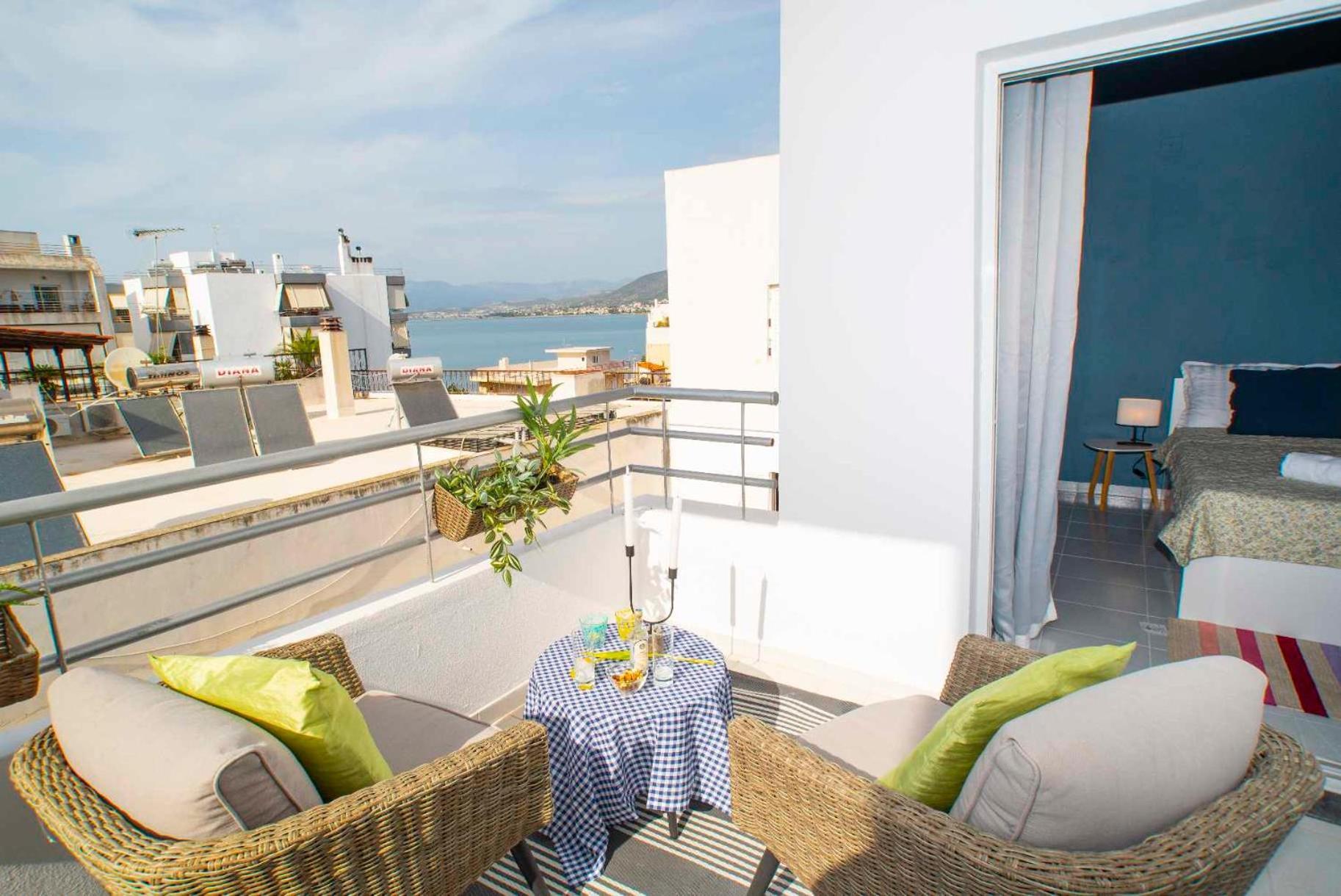 Top Floor Apartment In Chalkida Exterior foto